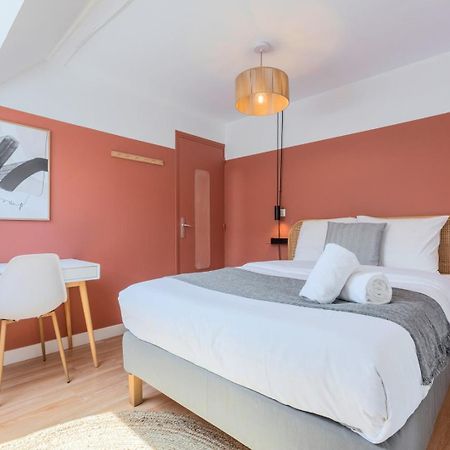 Bright 3-Bedroom 2-Bathroom Flat Lille Exterior photo